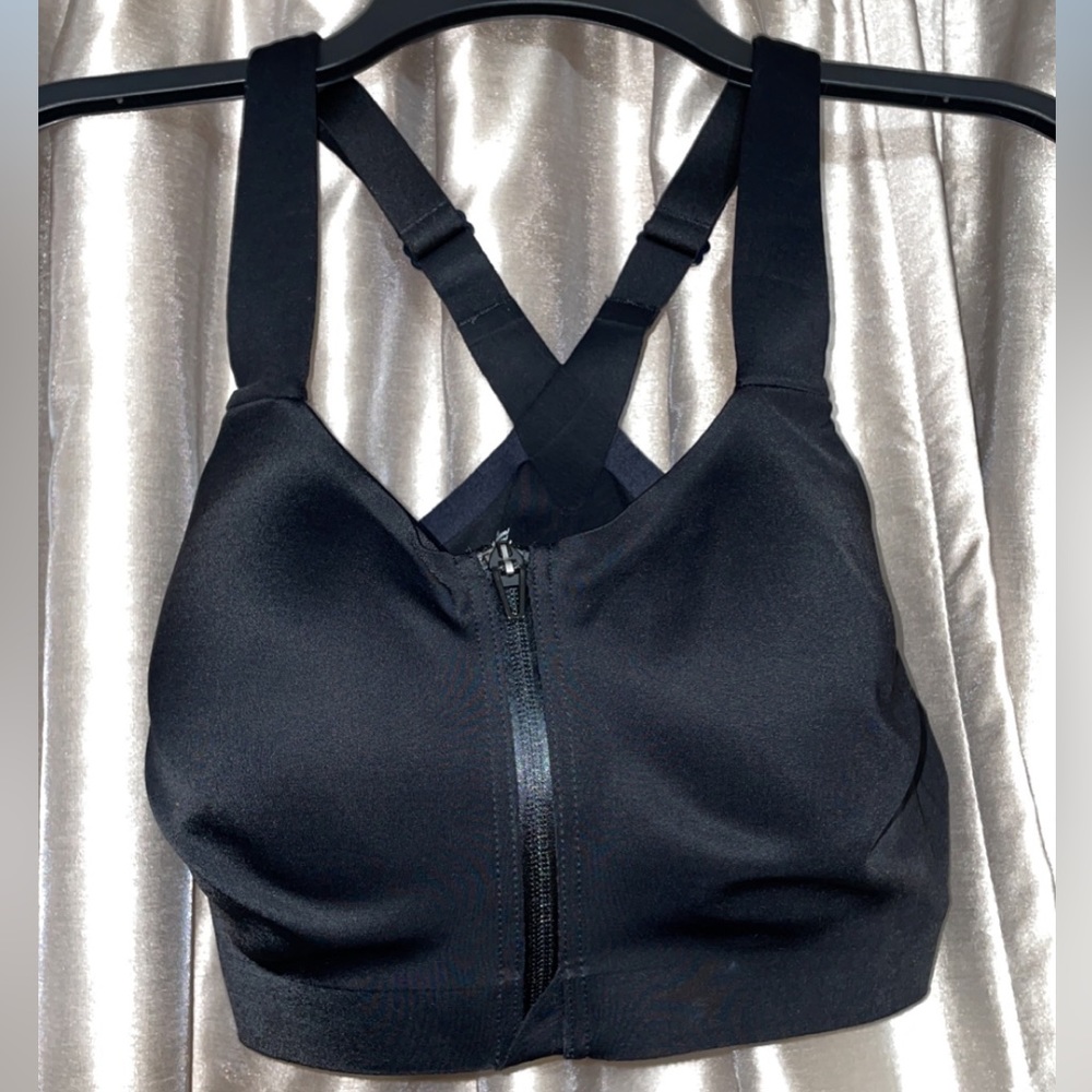 Victoria’s Secret Knockout Sports Bra